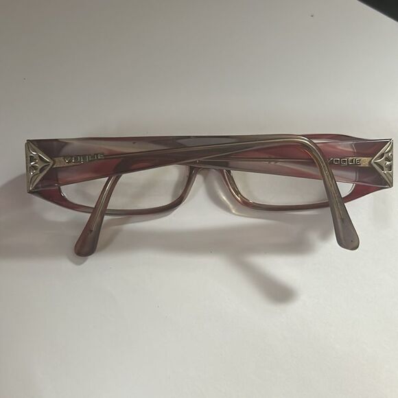 Preloved Vogue Glasses for parts for reuse ! Lens included - Picture 2 of 4